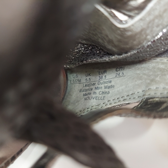 Carlos Santana Leather Pewter Silver Snakeskin Strappy Stiletto High Heels - Picture 9 of 10